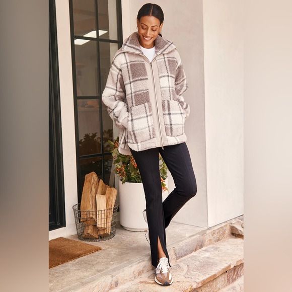 Urban Outfitters Black Leggings Split Hem Black Knit Trouser Pants Sz Small NWT - Picture 2 of 11